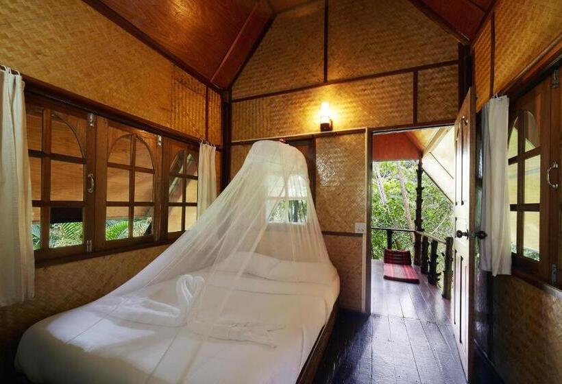 Standard bungalow mountain view, Khao Sok Paradise Resort