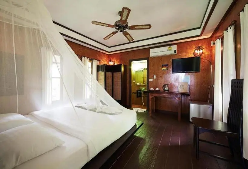 デラックスバンガロー, Khao Sok Paradise Resort