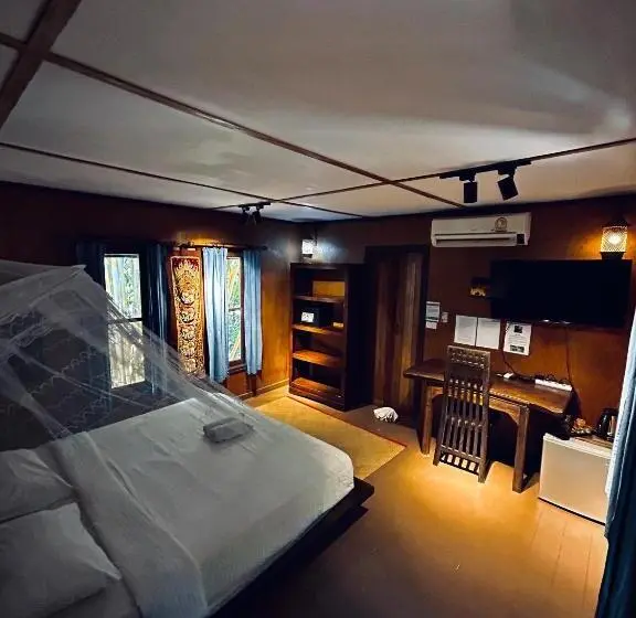 デラックスバンガロー, Khao Sok Paradise Resort