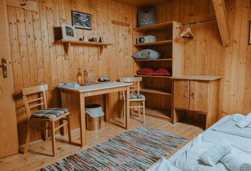 Номер Стандарт Четырехместный Совместный Санузел, Reitlehenalm