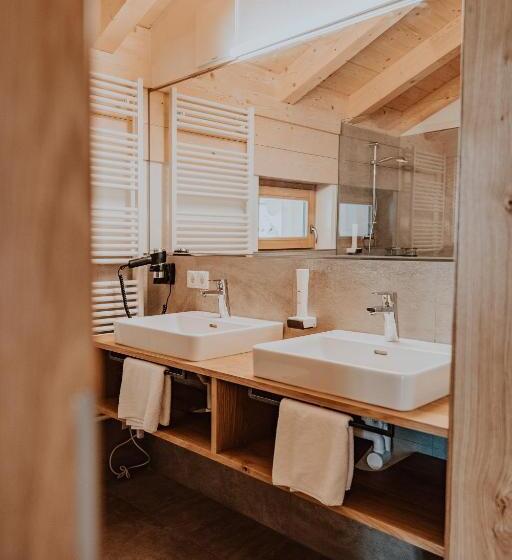 Апартаменты 2 Спальни, Reitlehenalm