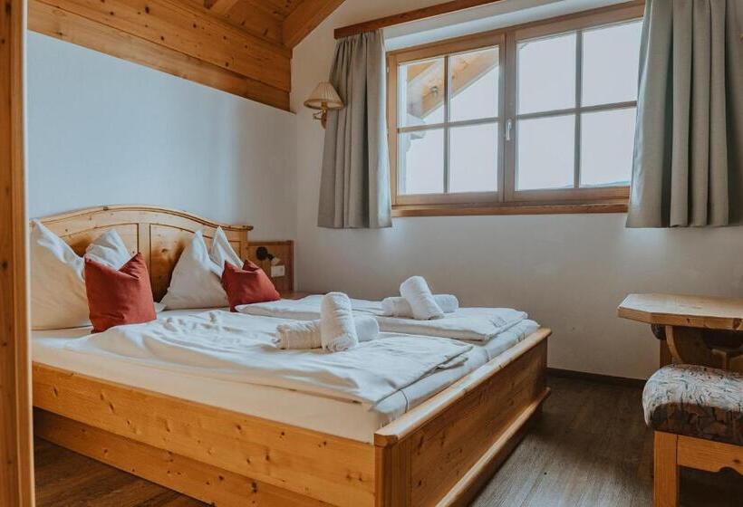 Апартаменты 2 Спальни, Reitlehenalm