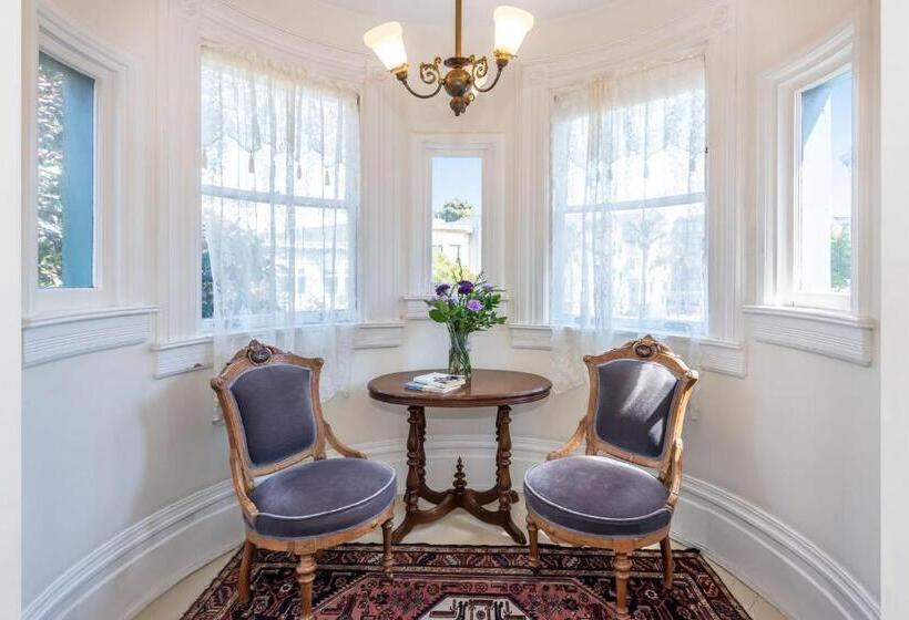 经济房, Chateau Tivoli Bed And Breakfast