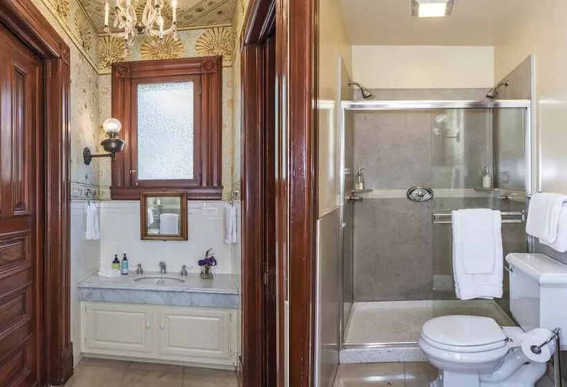 スーペリアールーム, Chateau Tivoli B&b