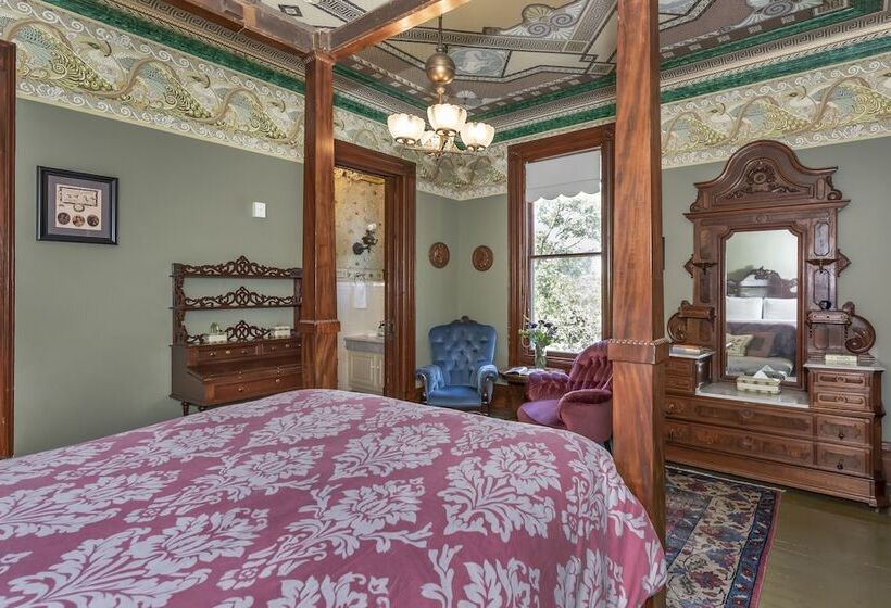 高级大房间, Chateau Tivoli Bed And Breakfast