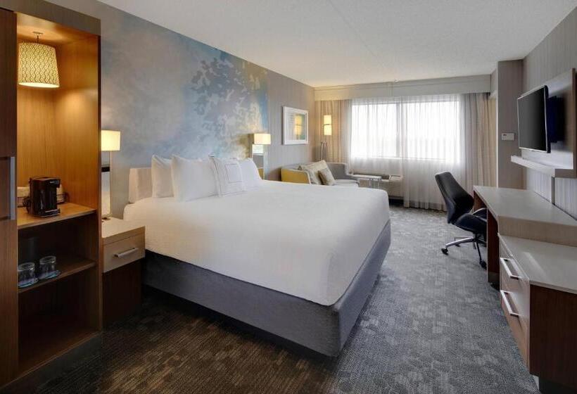 Büyük Çift Kişilik Yataklı Standart Oda, Courtyard Austinuniversity Area