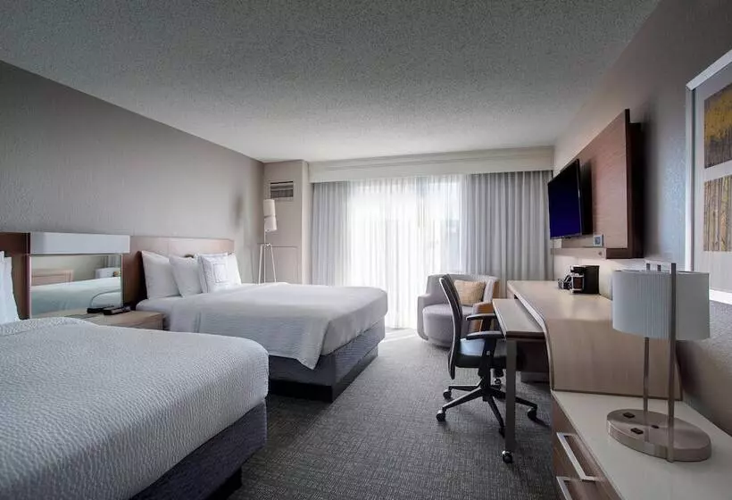 اتاق استاندارد با 2 تخت دوبل, Courtyard By Marriott New Orleans Warehouse Arts District