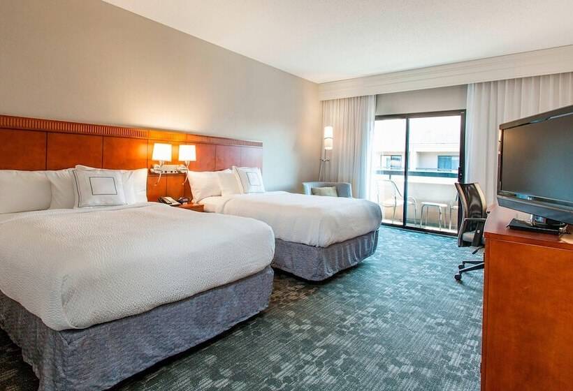 Номер Стандарт 2 Двуспальные Кровати, Courtyard Rochester Brighton