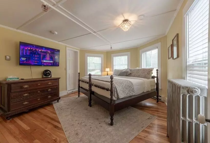キングサイズベッドのスタンダードルーム, Cranmore Mountain Lodge Bed & Breakfast