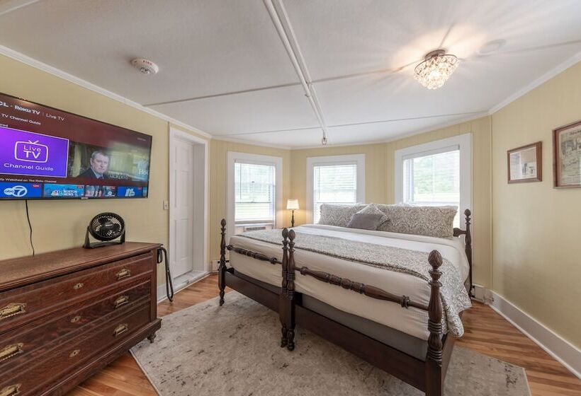 キングサイズベッドのスタンダードルーム, Cranmore Mountain Lodge Bed & Breakfast