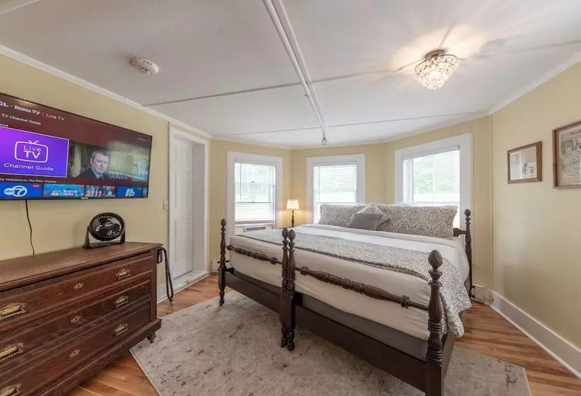 キングサイズベッドのスタンダードルーム, Cranmore Mountain Lodge Bed & Breakfast