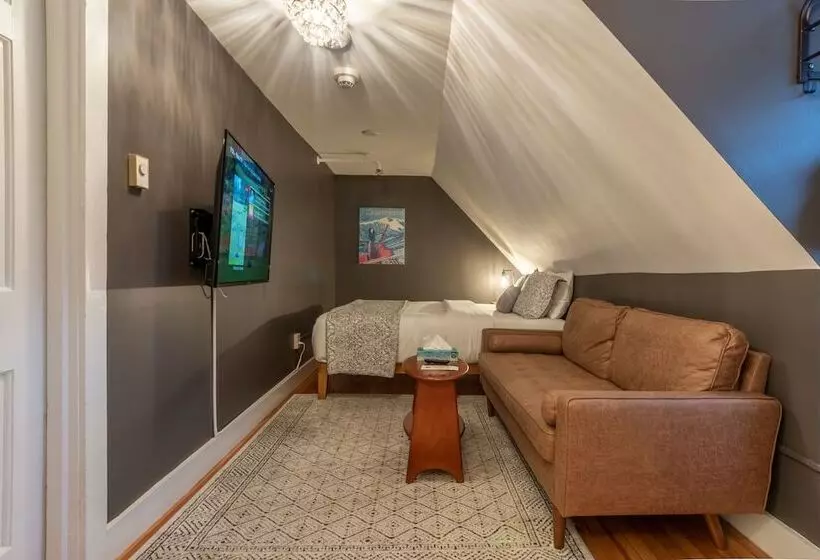クイーンサイズベッドのスタンダードルーム, Cranmore Mountain Lodge Bed & Breakfast