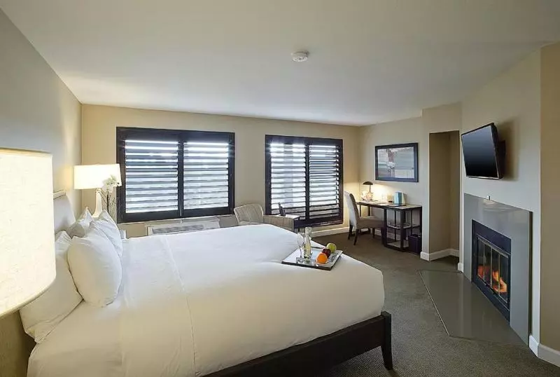 سوییت لوکس, Cupertino