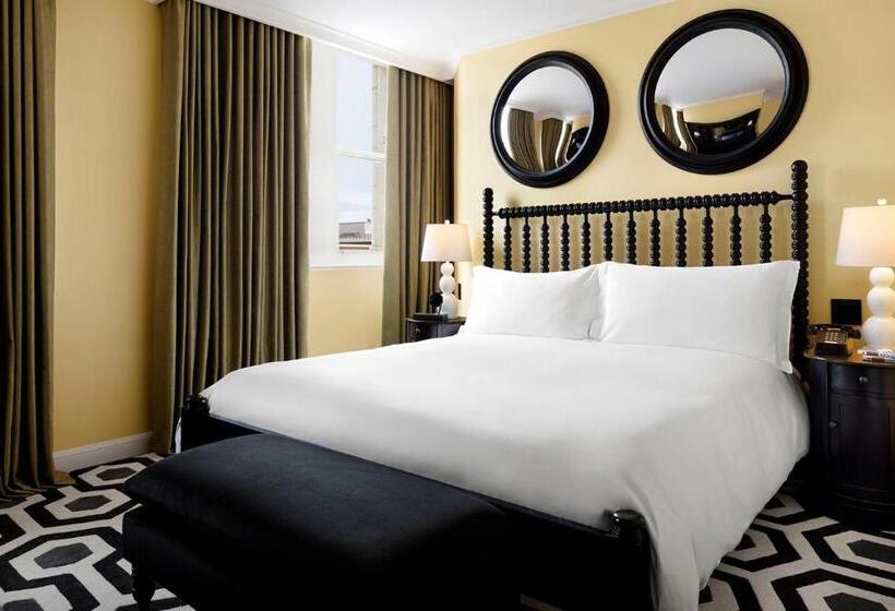 مجموعه ویستا شهر, Riggs Washington Dc
