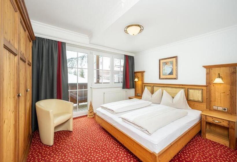 דירת שני חדרים, Almschlössl & Schrotteralm