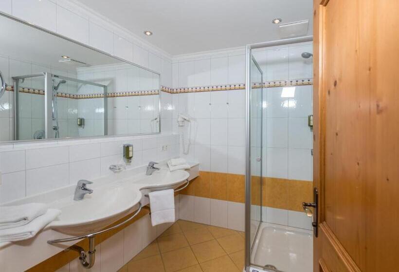 דירת שני חדרים, Almschlössl & Schrotteralm