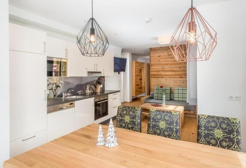 דירת חדר דלוקס, Almschlössl & Schrotteralm