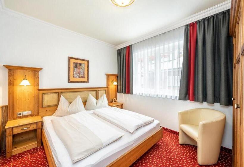 דירת חדר, Almschlössl & Schrotteralm