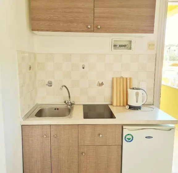 海の見えるスタンダードスタジオ, Avra Sea View Paradise Pool Apartments