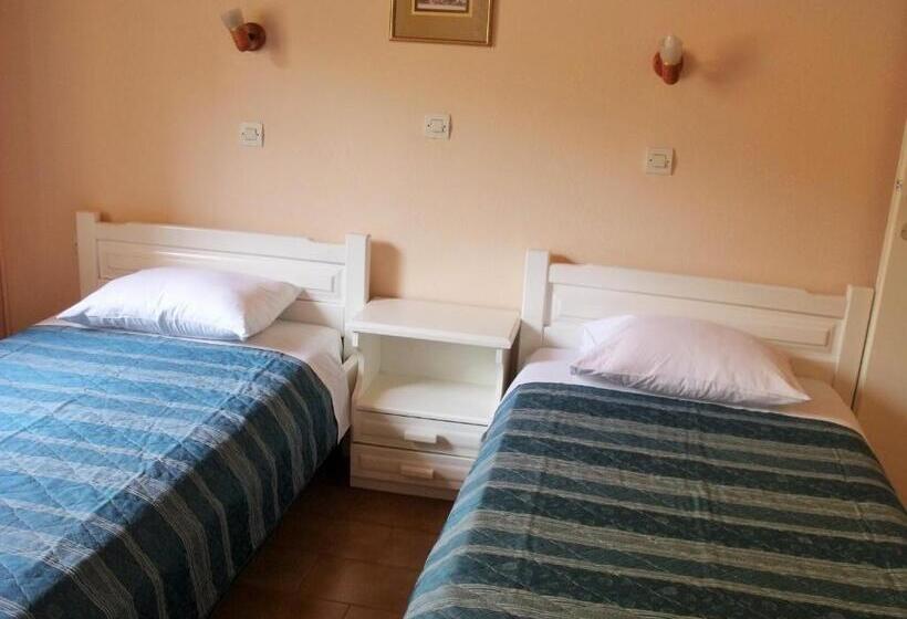 Апартаменты 3 Спальни, Avra Sea View Paradise Pool Apartments