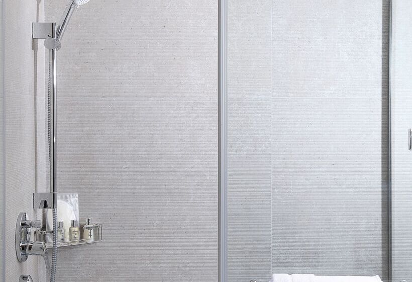 اتاق پرمیوم, Grand Cosmopolitan