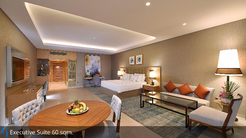 سوییت اجرایی, Grand Cosmopolitan