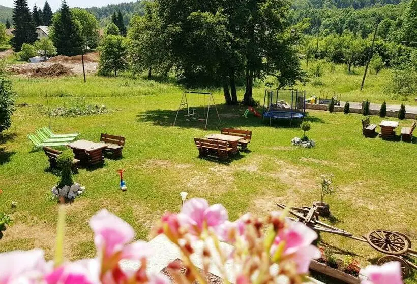 バルコニー付きスタンダードルーム, Guesthouse Green Valley
