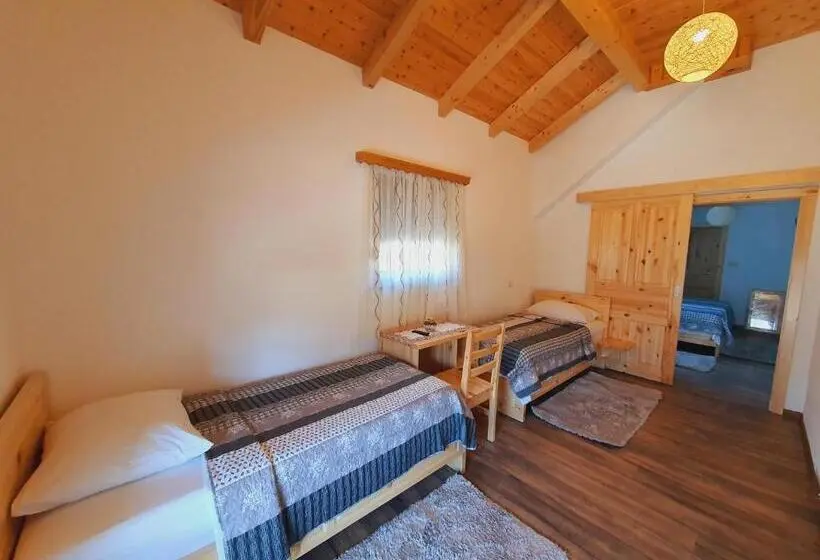 スタンダード４人部屋, Guesthouse Green Valley
