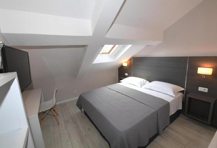 스탠다드 룸, Promenade