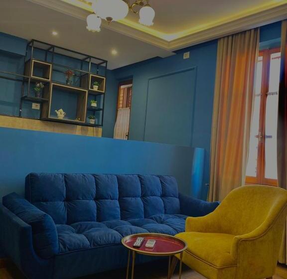 디럭스 트리플 룸, Promenade