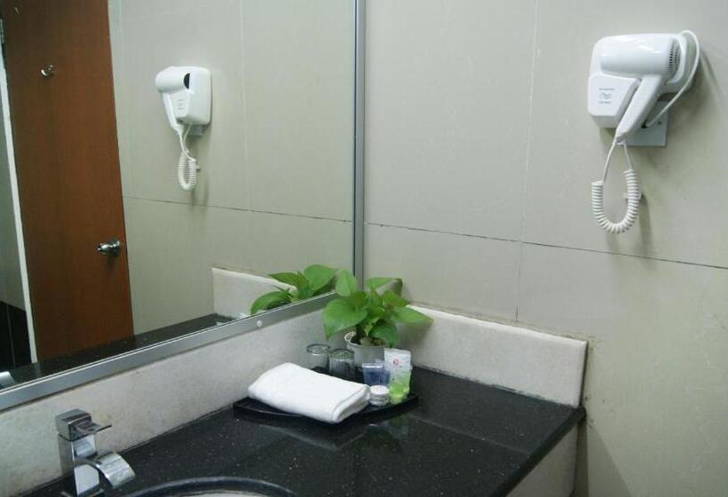 חדר סופריור לשלושה, Tang Dynasty Park