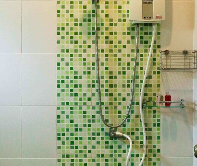 اتاق استاندارد با چشمانداز باغ, Bang Po Hut