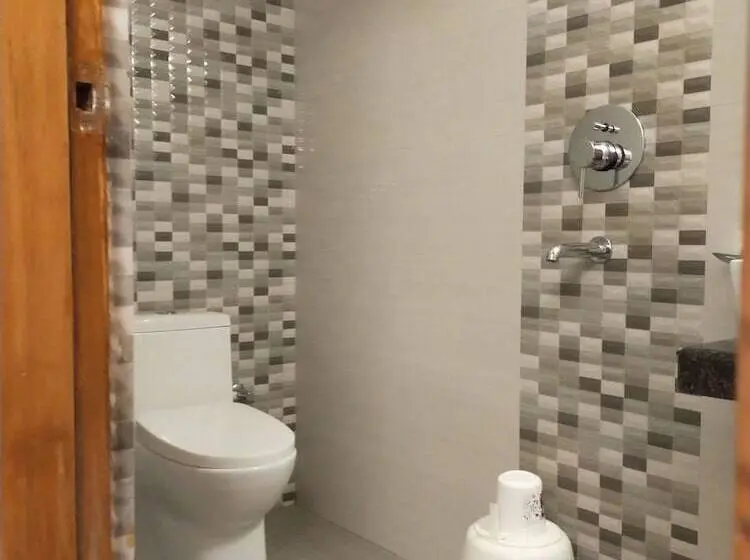 Habitación Estàndard Individual, Prabhat