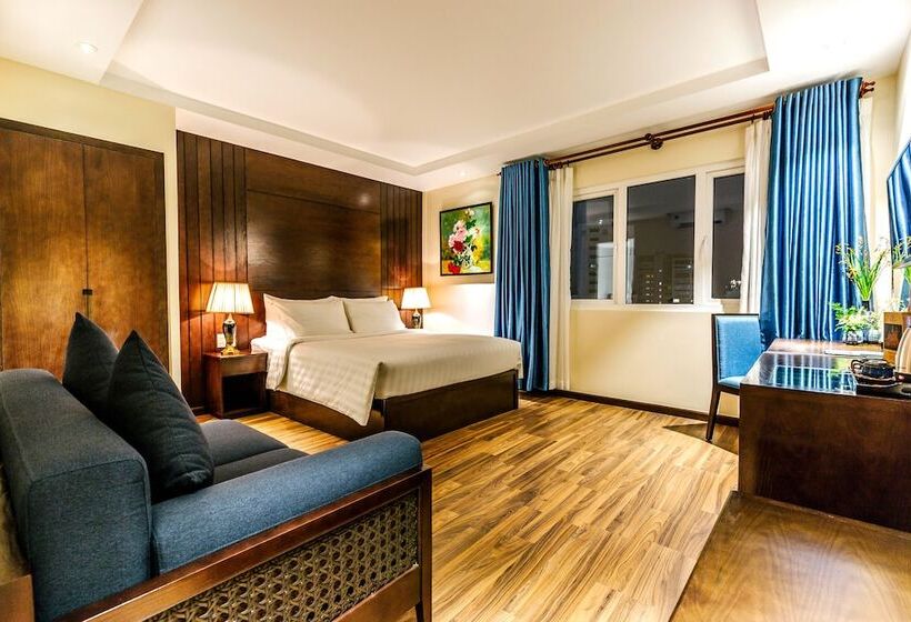 سوییت, Roseland Sweet Hotel & Spa