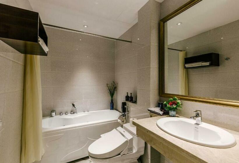 سوییت, Roseland Sweet Hotel & Spa