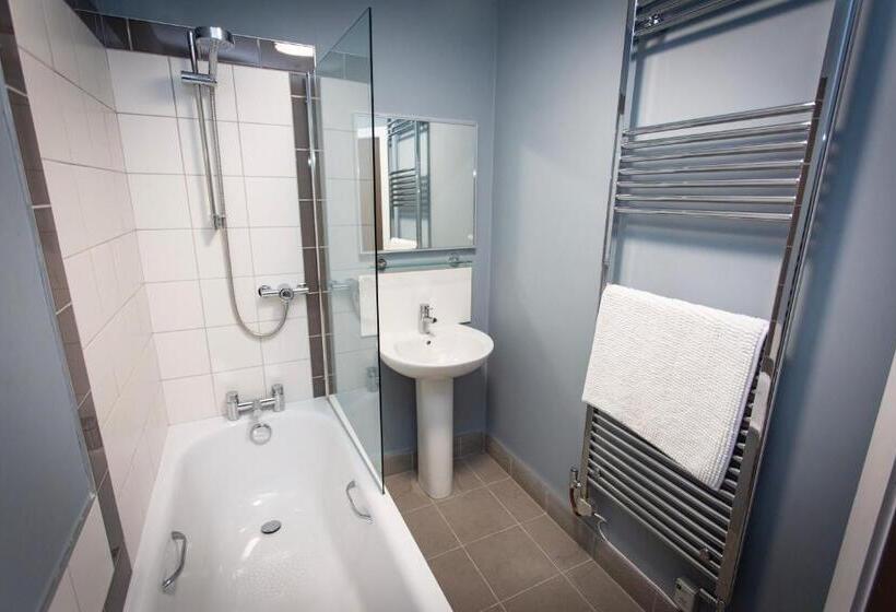 ファミリールーム, Llety Arall