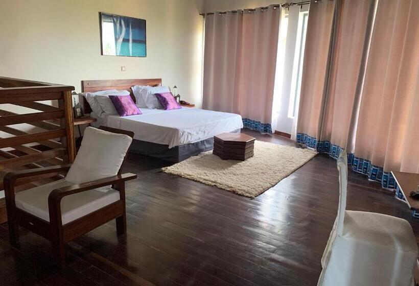 סוויטת דופלקס, Marcelo Beach Club