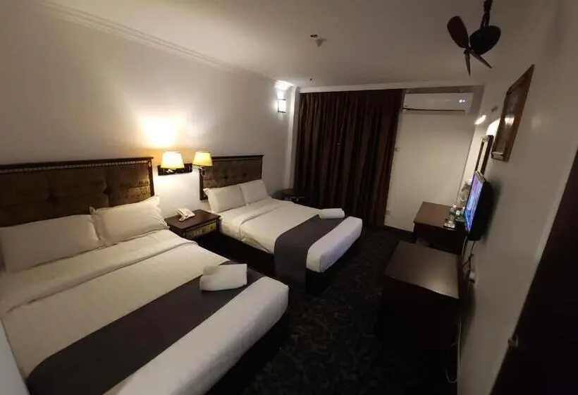 スイート（家族用）, Swing & Pillows   Bandar Kuantan