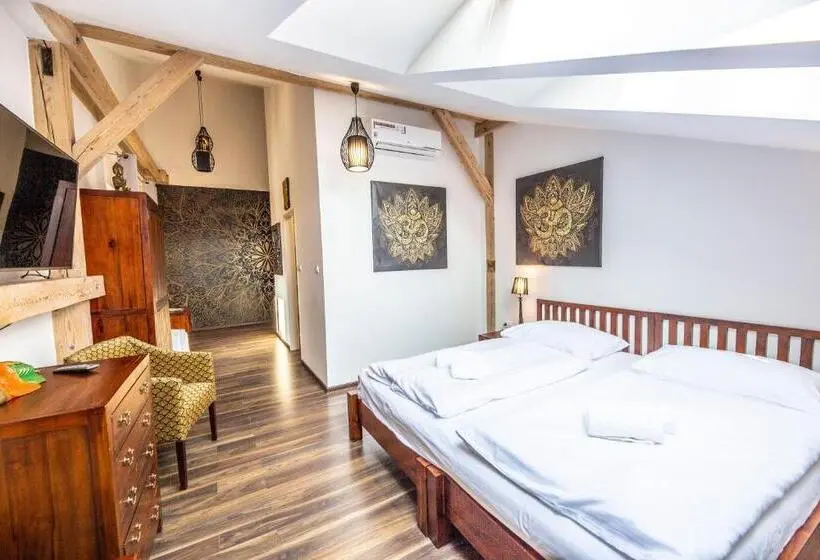 キングサイズベッドのスーペリアルーム, In Spirit, Hotel V Rožnovském Pivovaru   Pivní Lázně, Wellness & čokoládovna