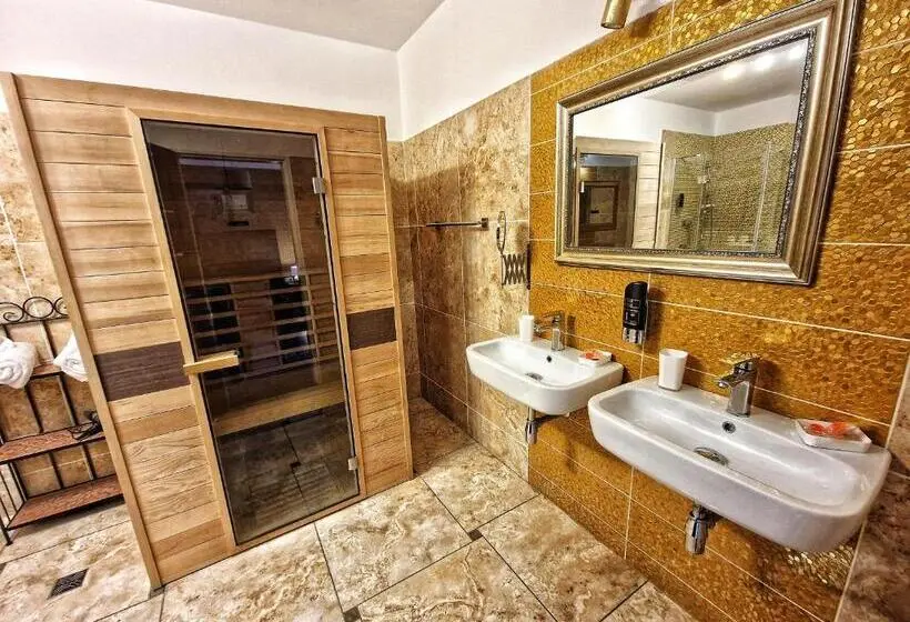 キングサイズベッドのスタンダードルーム, In Spirit, Hotel V Rožnovském Pivovaru   Pivní Lázně, Wellness & čokoládovna