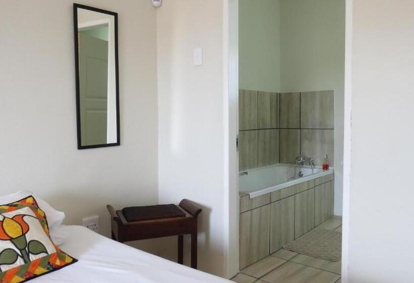 غرفة عائلية, Karookoppie