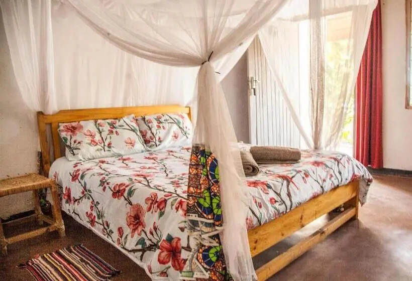 اتاق استاندارد, Thumbi View Lodge