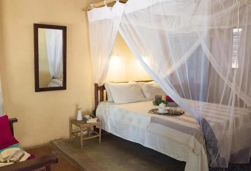 اتاق استاندارد, Thumbi View Lodge