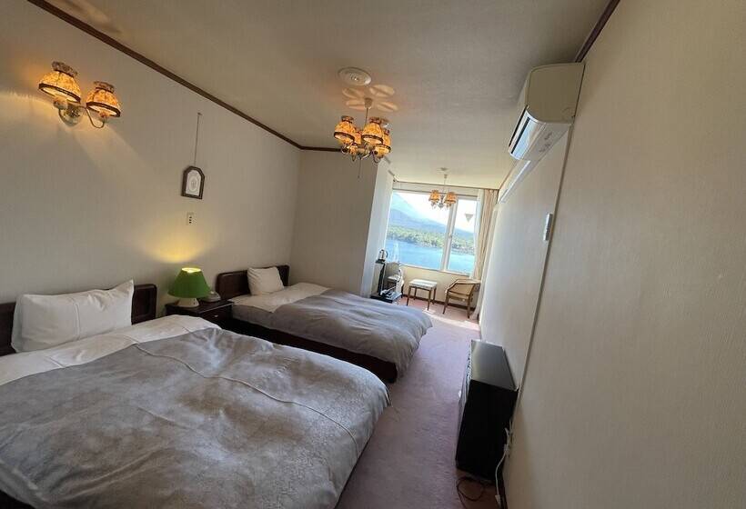 スタンダードルーム, Shoji Lake