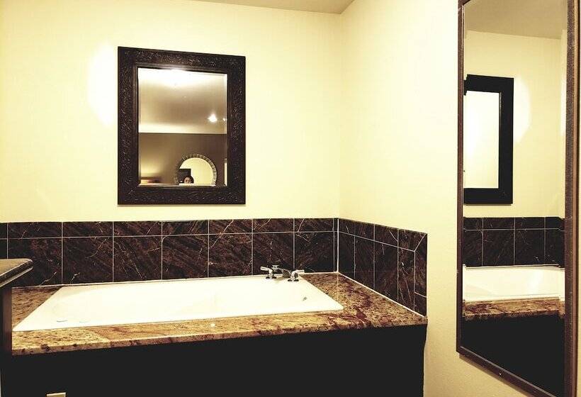 Студия Deluxe, Days Inn By Wyndham Colorado Springs Air Force Academy