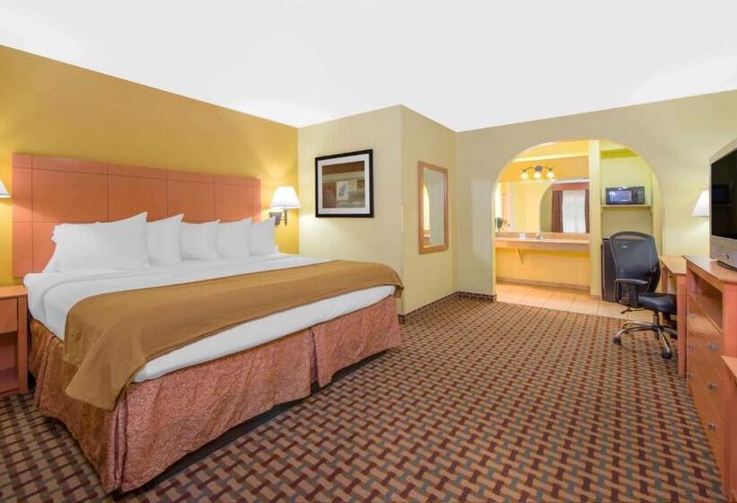 غرفة قياسية سرير كينج لذوى الإحتياجات الخاصة, Days Inn By Wyndham Lubbock South