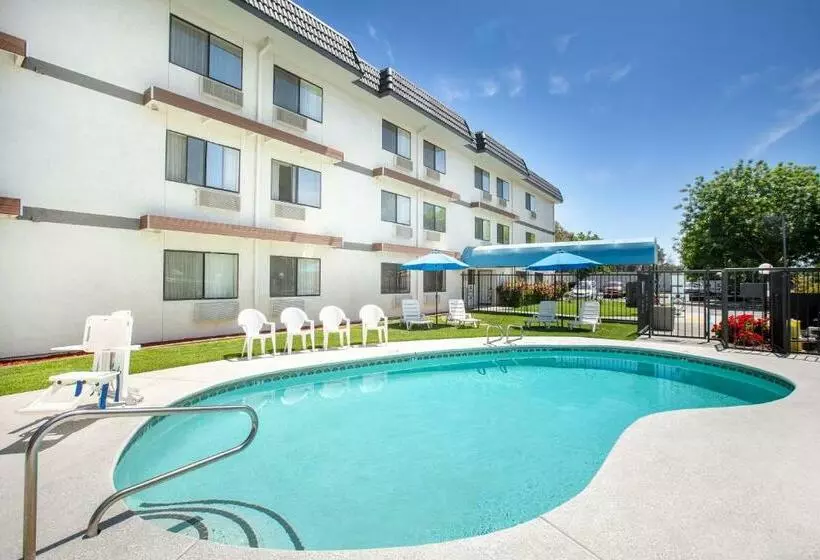 اتاق استاندارد با تخت بزرگ, Days Inn By Wyndham Woodland