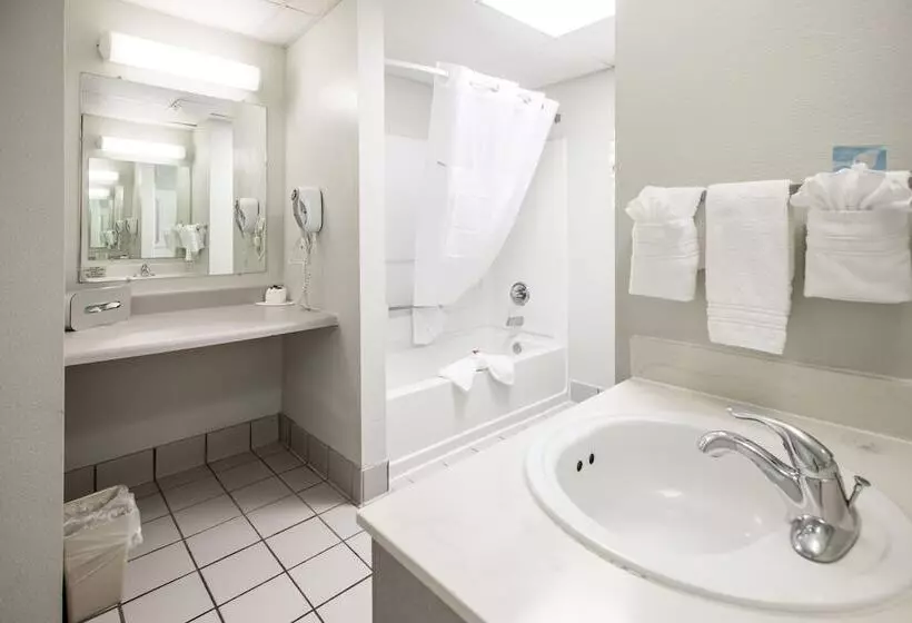 オーシャンビュースイート, Days Inn & Suites By Wyndham Jekyll Island