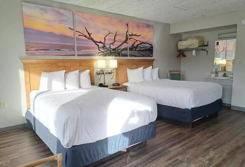 ２ダブルベッドのスタンダードルーム, Days Inn & Suites By Wyndham Jekyll Island