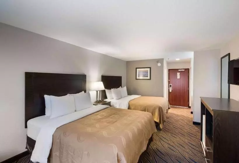 ２ダブルベッドのスタンダードルーム, Quality Inn Midvale  Salt Lake City South